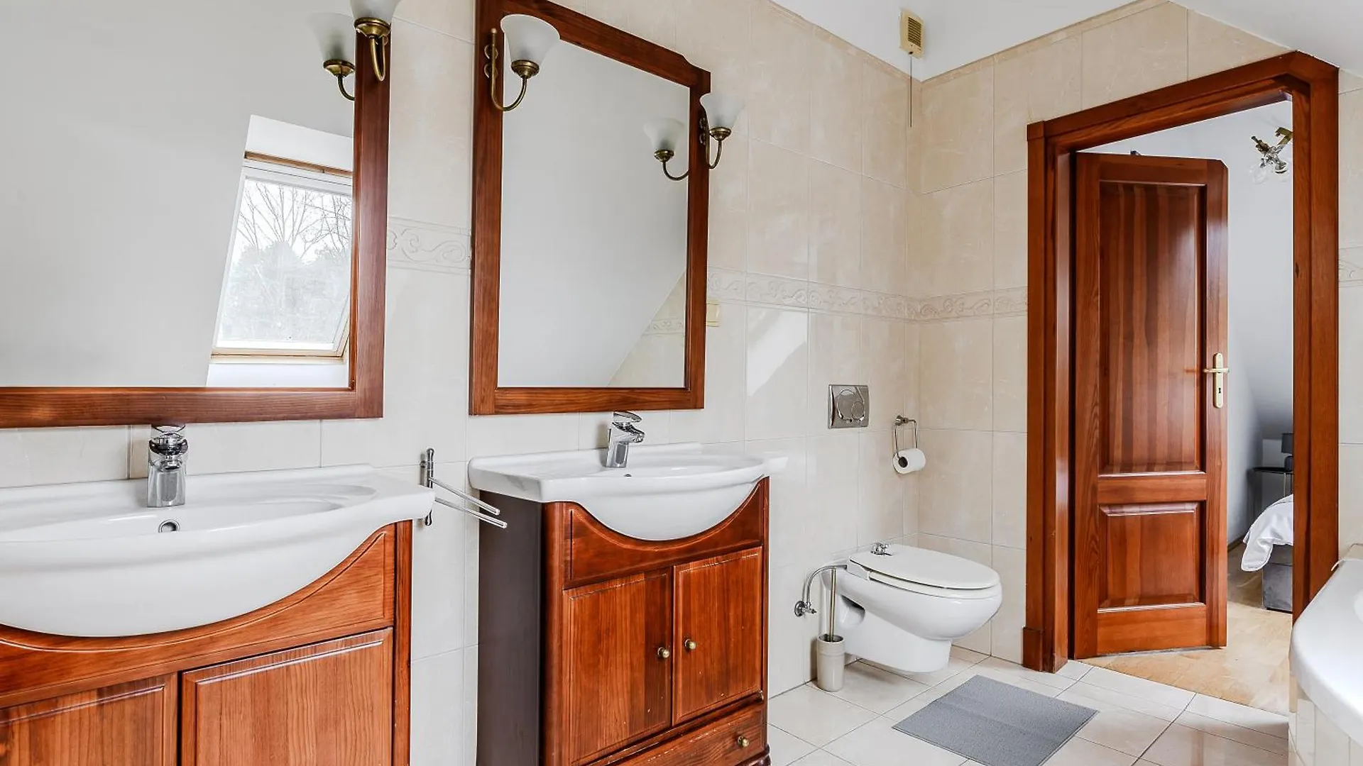 Lumina Luxury House In Warsaw Villa