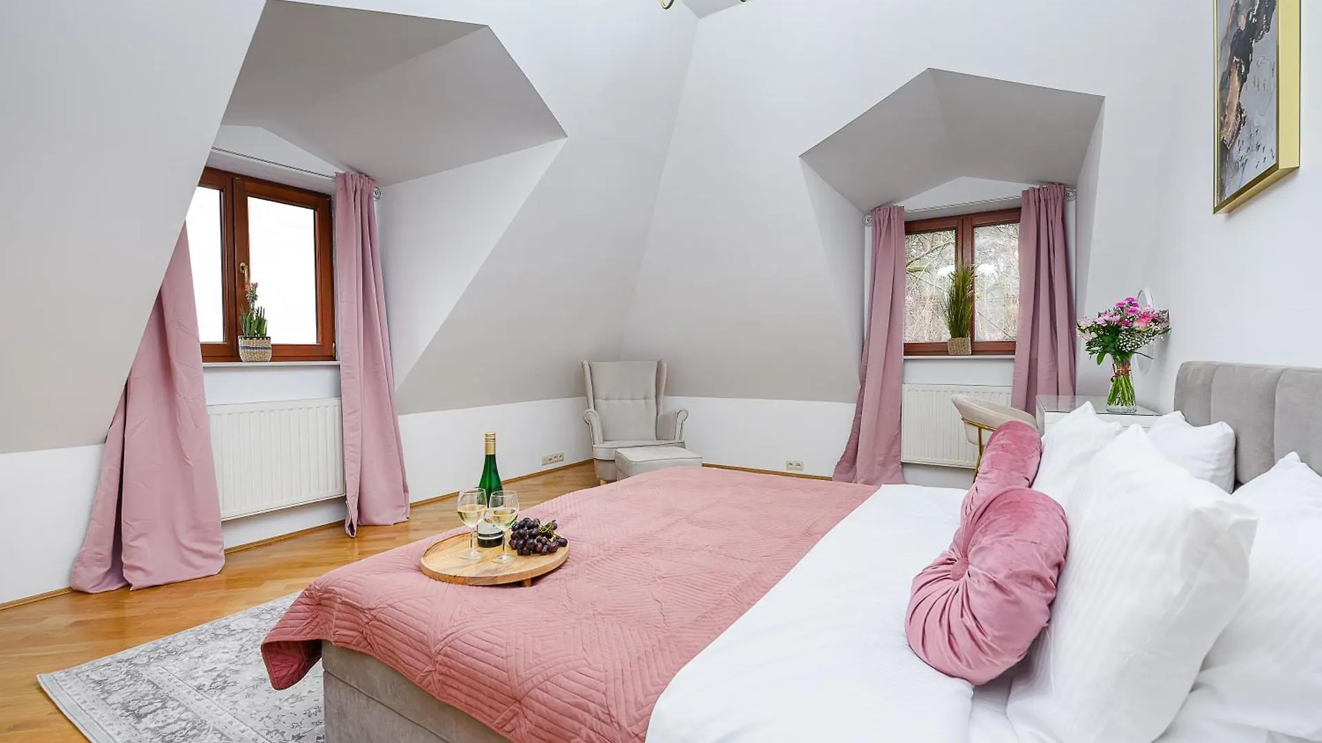Lumina Luxury House In Warsaw Villa